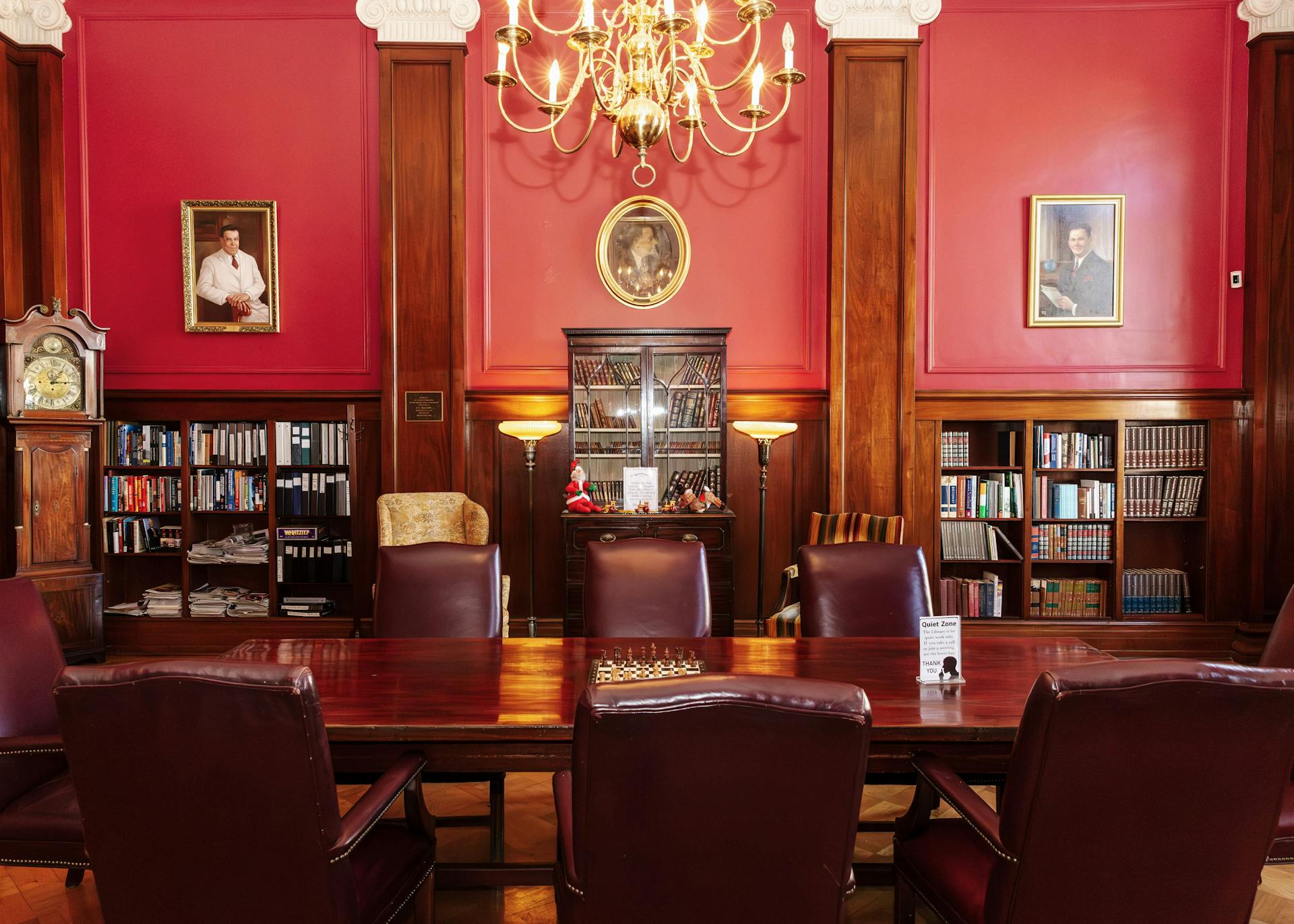 /amenities/Library/new orleans athletic club-library5.jpg