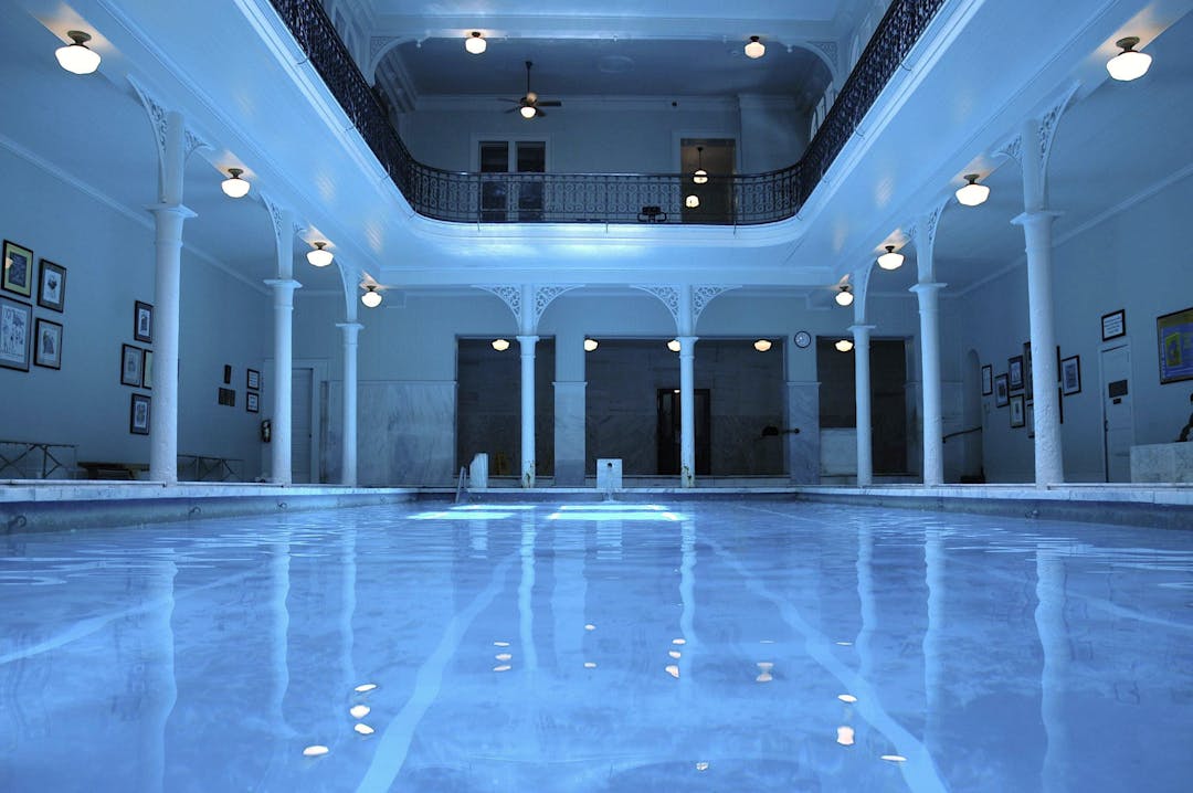 Swimming / Indoor Pool